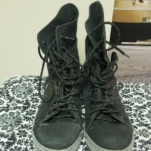 Used Men's Levi's Boots Size 11